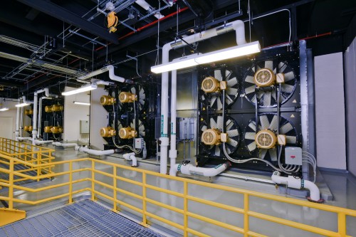 This LEED Silver expansion doubles the size of this facility, while adding 15MW of redundant power and a highly efficient air-cooled chiller system